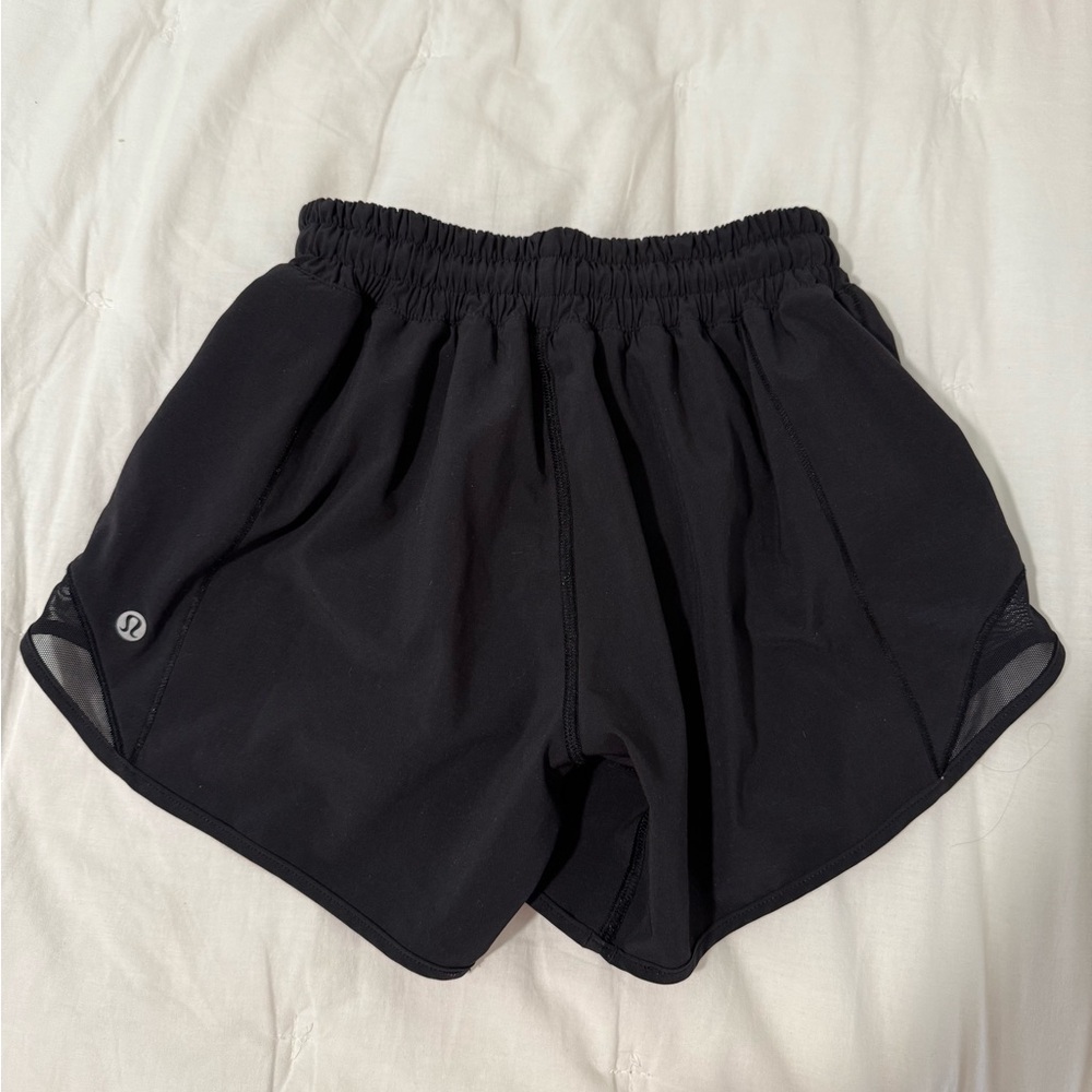 lululemon Hotty Hot Shorts 4”
